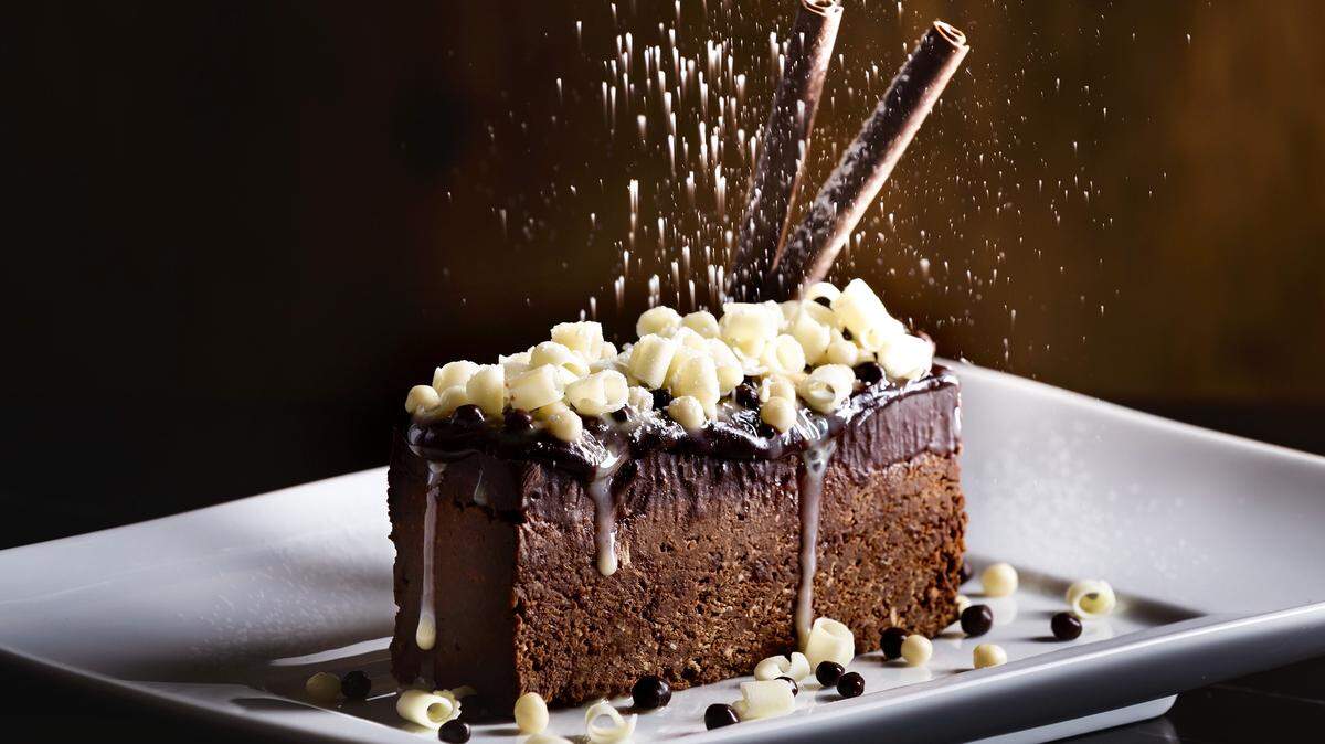 The chocolate-hazelnut crunch bar is new at Del Frisco’s Double Eagle Steakhouse.