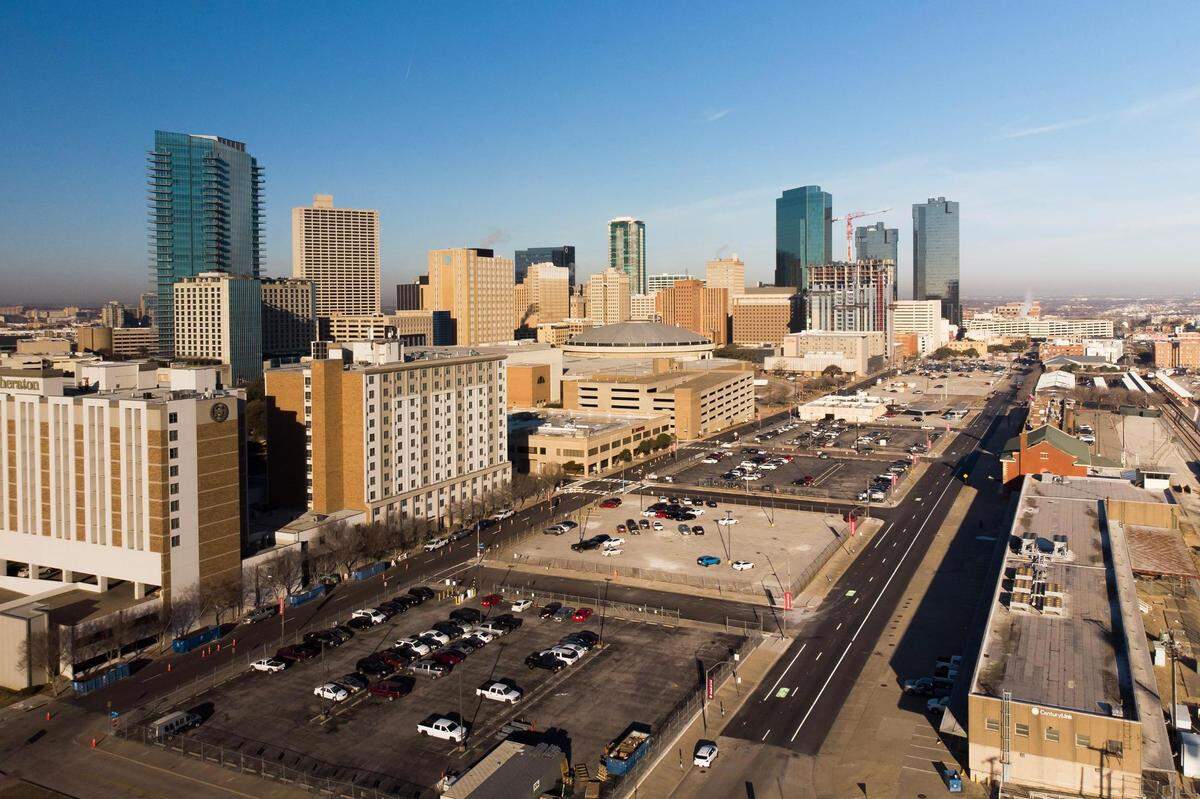 Texas A&M will expand its presence in downtown Fort Worth with a three-building complex built on four blocks where the current law school is today. Construction of the Texas A&M-Fort Worth campus will begin this summer.
