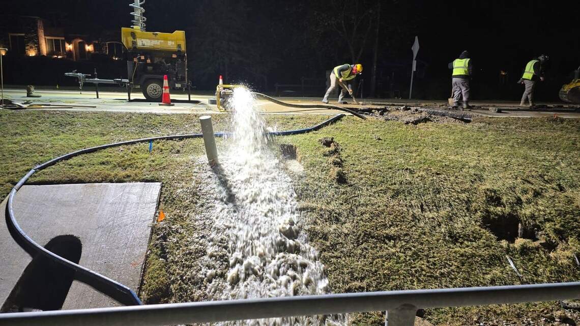 Nearly 90 Keller homes lose water when contractor breaks line | Fort ...