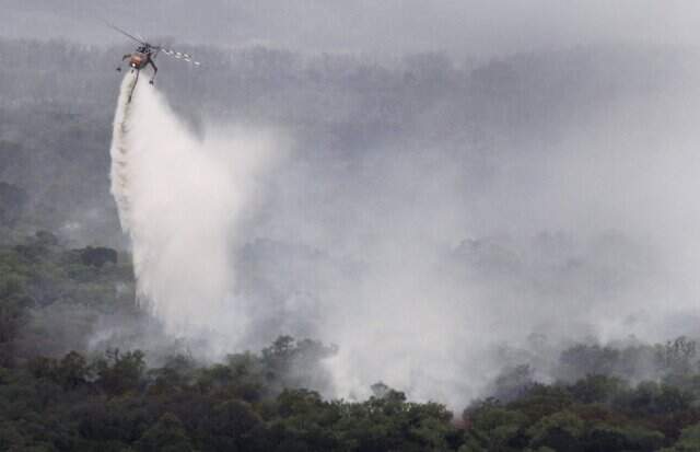 Texas crews still working to contain Glen Rose, Possum Kingdom fires ...