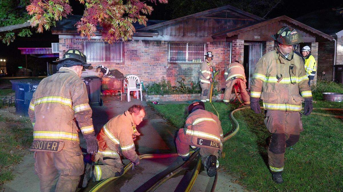 Two men are in critical condition after being injured in a fire in Fort Worth’s Como neighborhood Tuesday night. Firefighters responded to the residence after someone called 911 saying they were trapped inside.