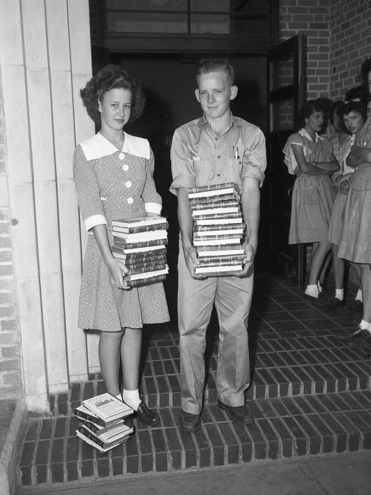 Oct. 16, 1944: Keller High School’s Jonnie Lee Carpenter, left, and Lewis Brown, just received the books needed for the United States Constitution quiz contest. The Star-Telegram paid all expenses of the contest.