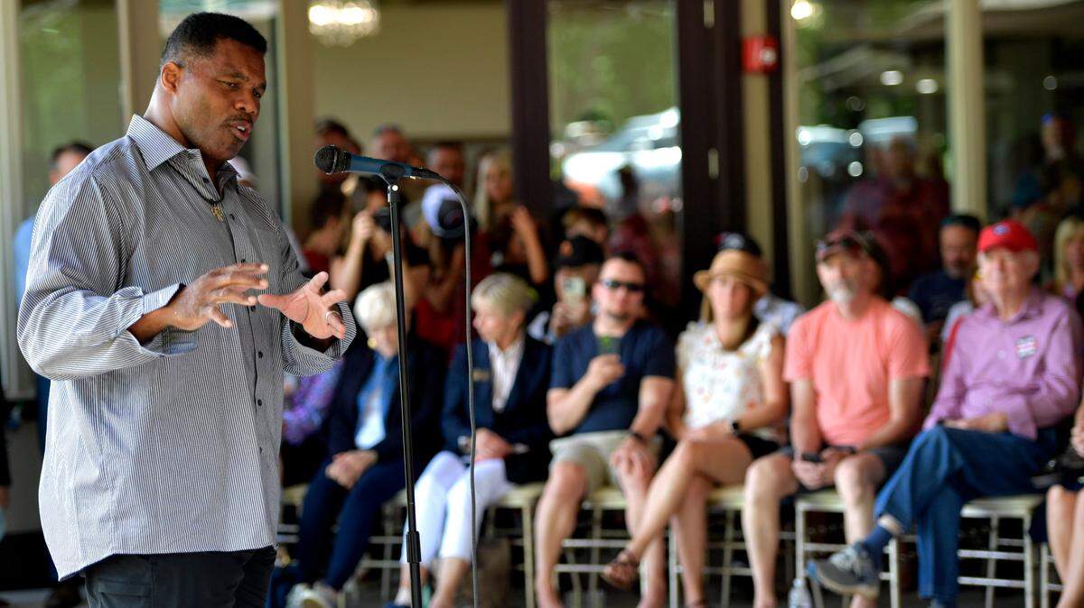 Former Dallas Cowboys running back Herschel Walker easily won the Republican nomination in Georgia in the primaries for a U.S. Senate seat.
