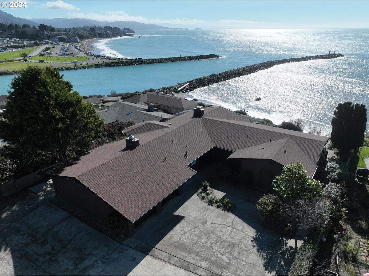 The view from the home is striking.