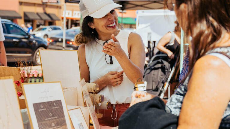Artisans Market returns to Grapevine spotlighting local vendors