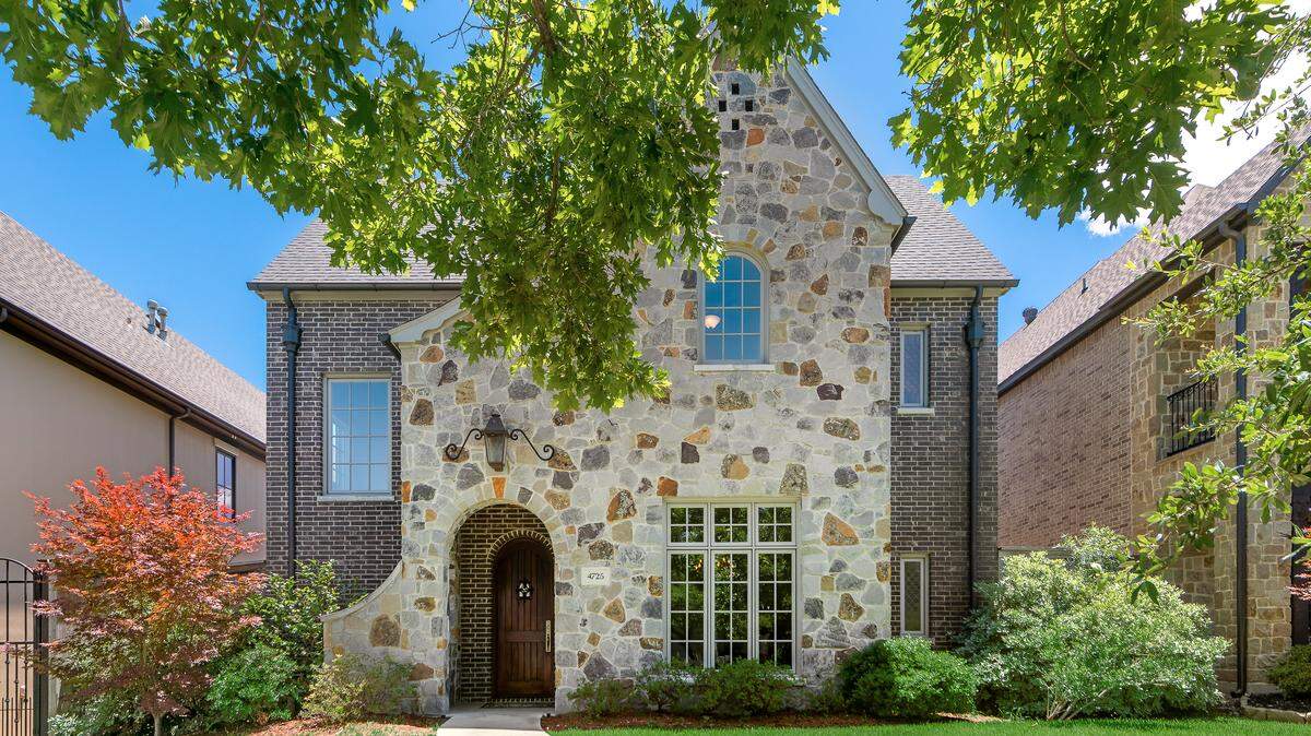 The home at 4725 Lafayette Avenue is open Sunday, July 21 from 2 to 4 p.m.