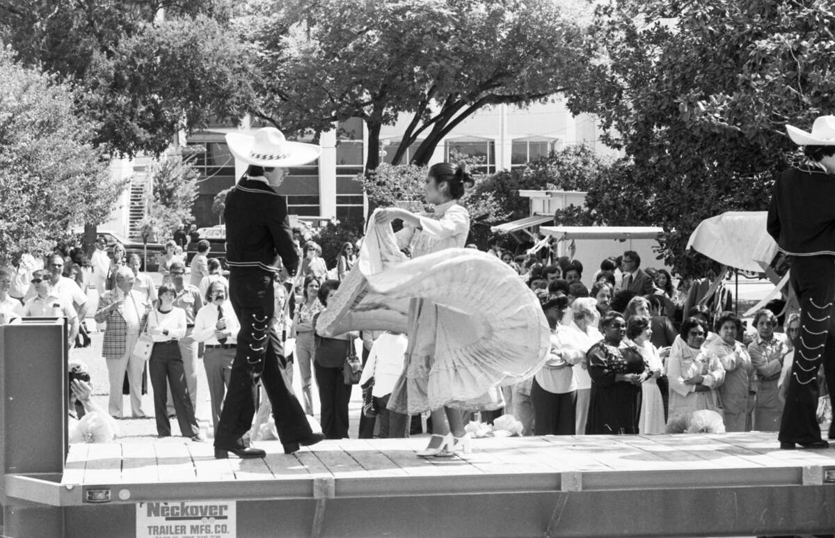 Sept. 15, 1979: Burnett Park in downtown Fort Worth is the scene of traditional Mexican “folklorico” dancing as part of activities celebrating Mexican Independence Day. The park was reminiscent of a Mexican Plaza with entertainment, food and drinks.