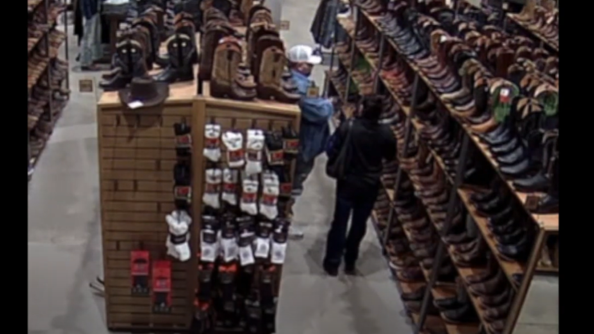 A couple who investigators believe targeted boot stores across North Texas to steal and resell merchandise have been arrested in connection with almost $5,000 worth of thefts from a Boot Barn in White Settlement, police said.