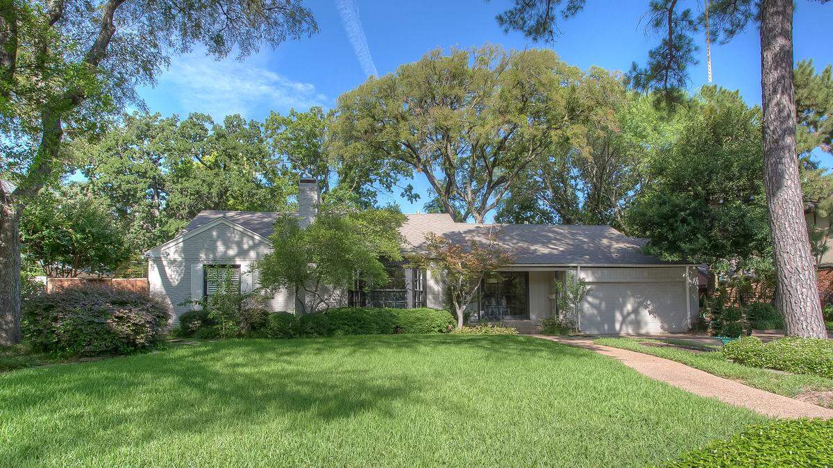 The home at 309 North Bailey Avenue is priced $599,000. 