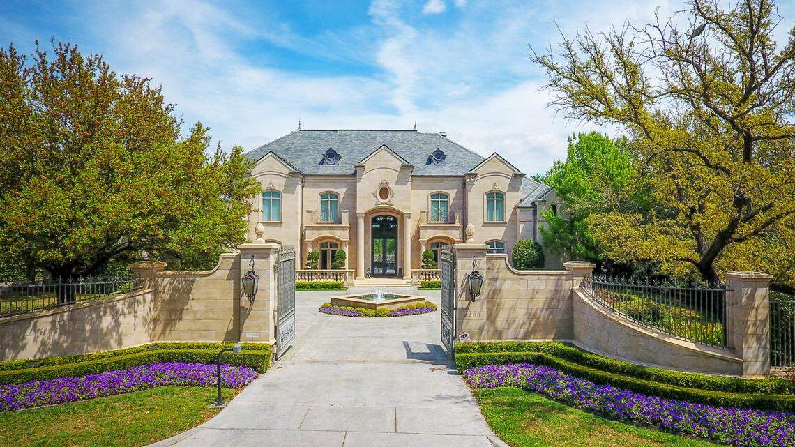 Ex-RadioShack CEO is auctioning Fort Worth mansion once appraised at $21M. Take a look