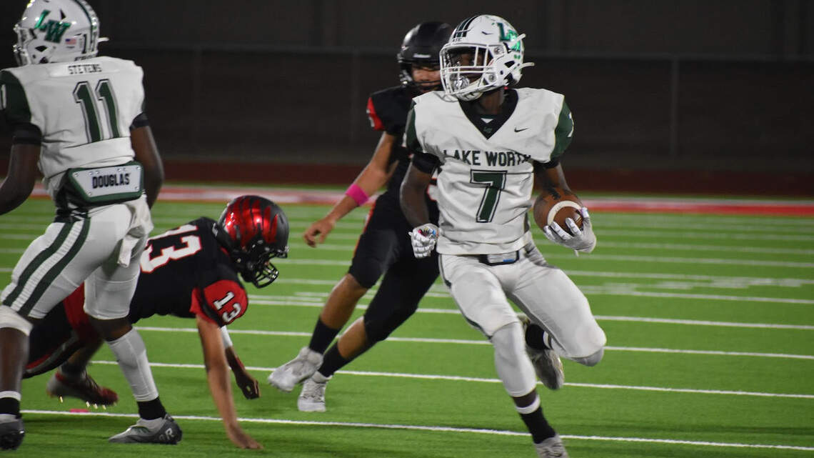 Lake Worth knocks Eastern Hills from playoffs, Bullfrogs clinch a piece of district title