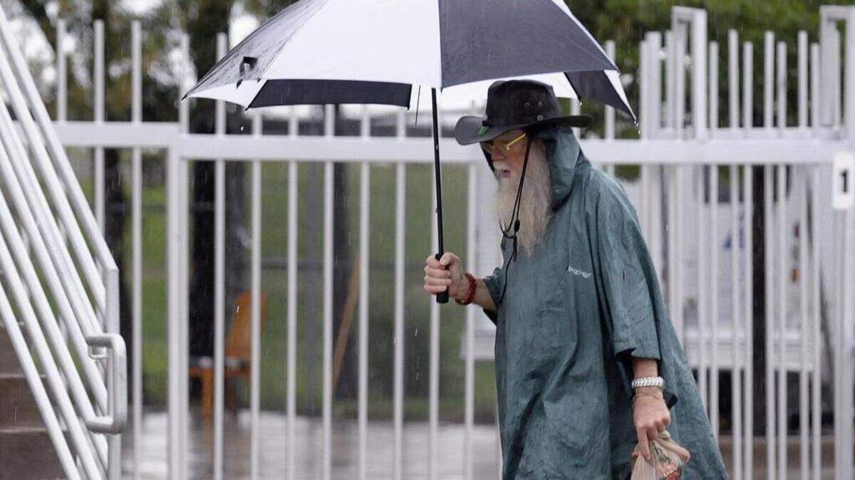 Rain chances return to North Texas this week, meaning residents will likely need their umbrellas.
