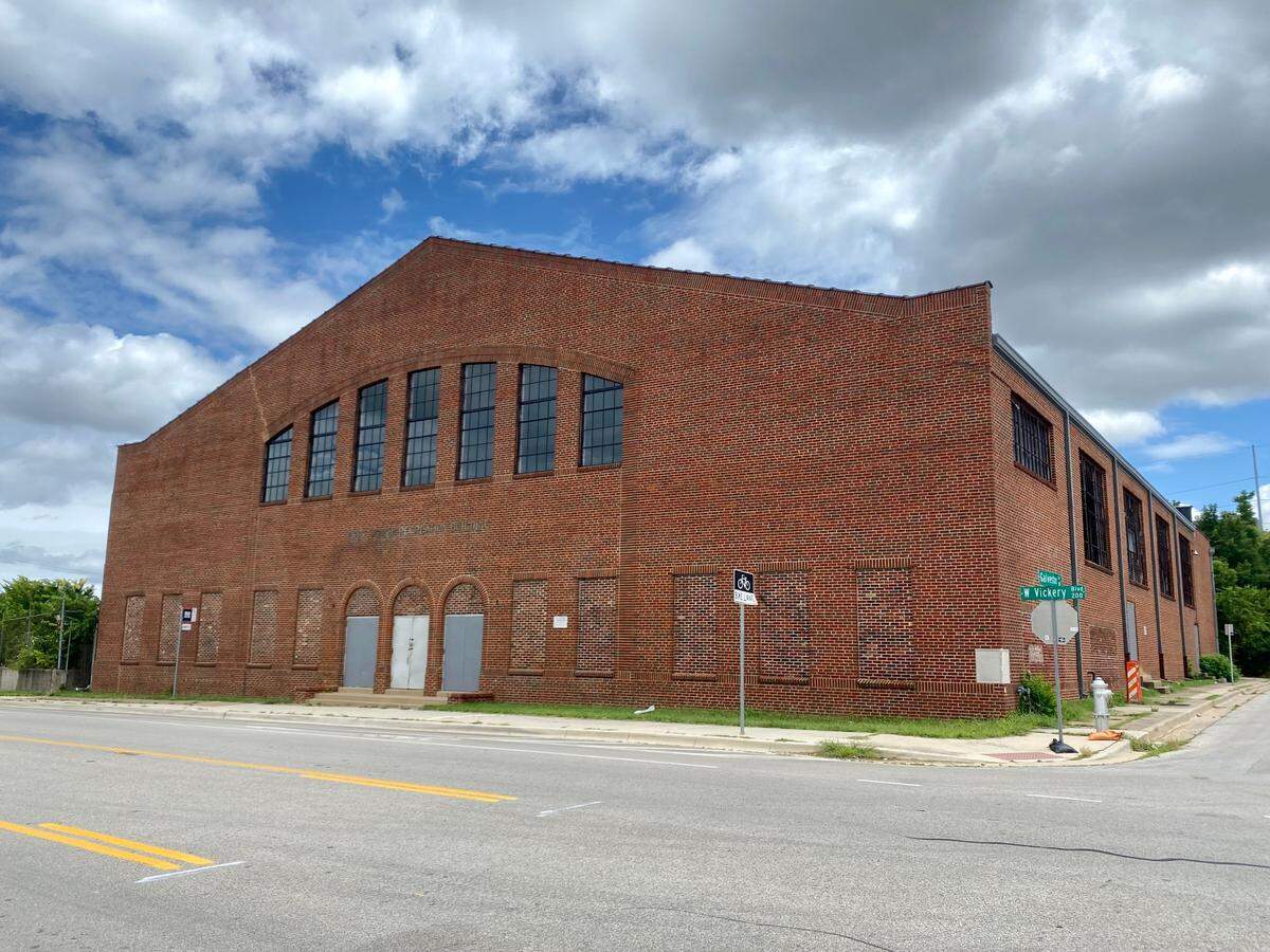The Fort Worth Recreation Building, the first city rec center, was built in 1927.
