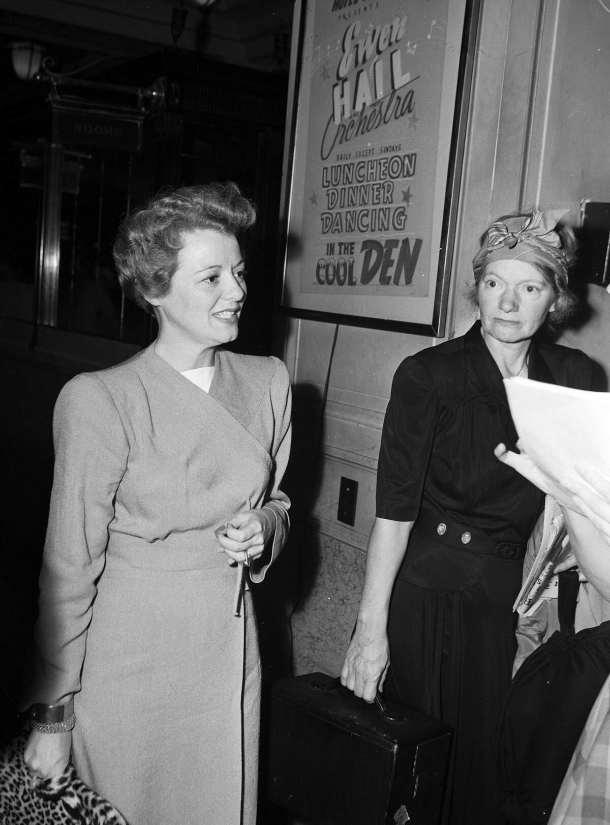 Sept. 18, 1942: Janet Gaynor in Fort Worth for a patriotic war bond rally featuring Hollywood movie stars.