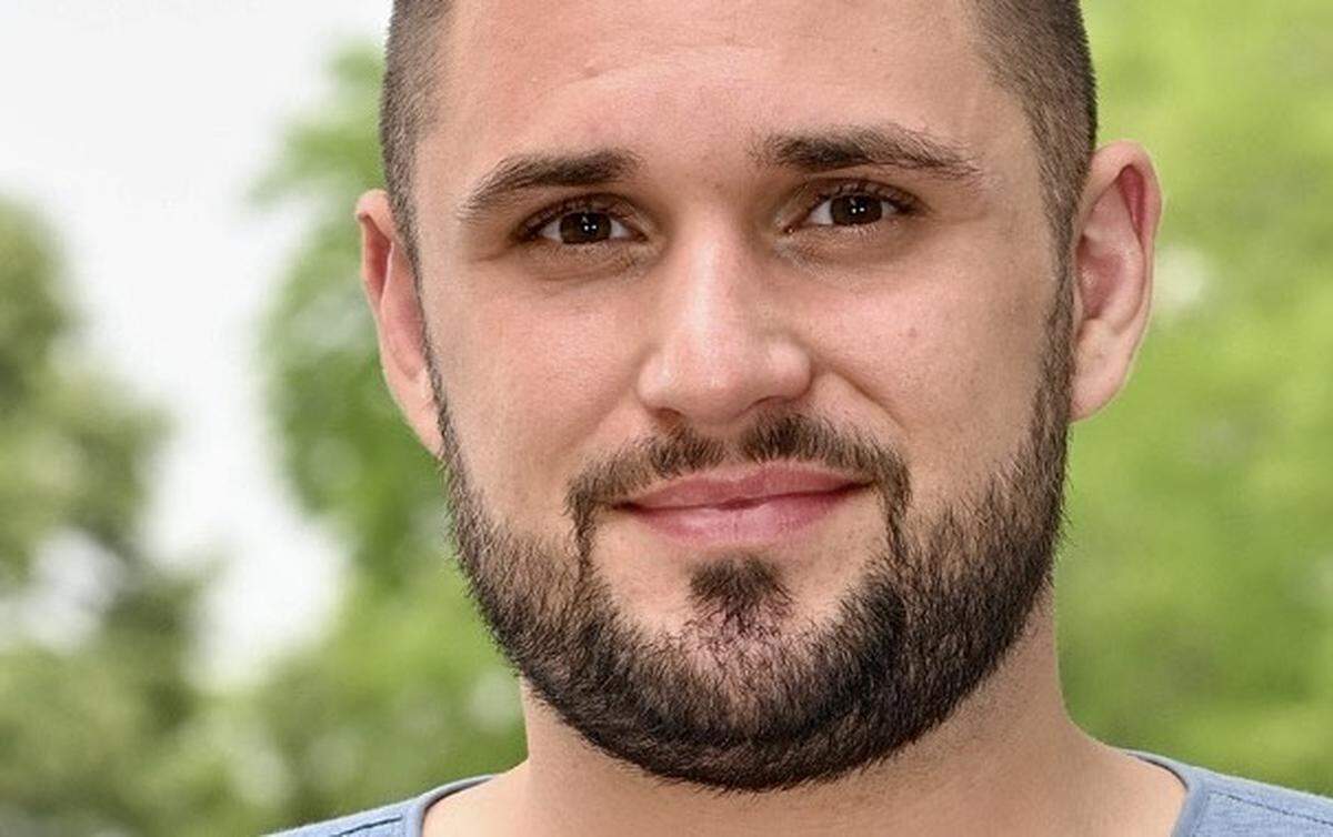 Chef Preston Paine will open Emelia’s in the Crescent Hotel in Fort Worth.
