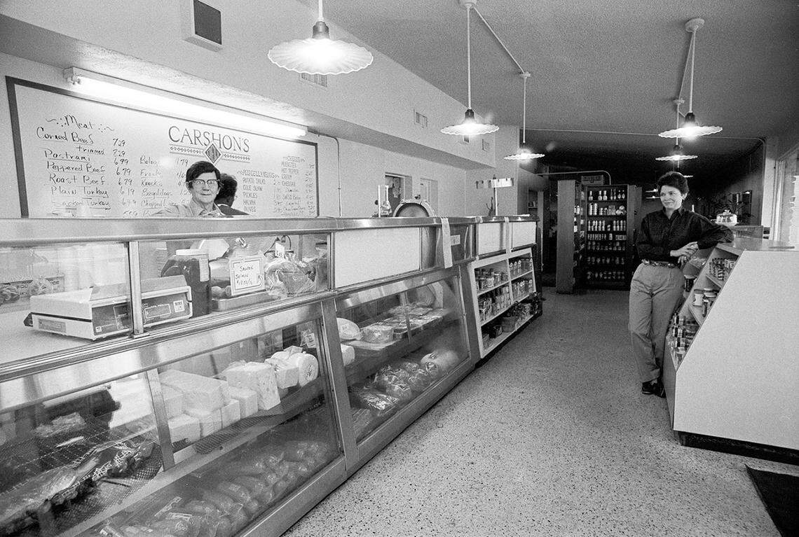 Dec. 30, 1986: Merle Hayes, left, the head counter person and Mary Swift, one of the four owners of Carshon’s Deli.