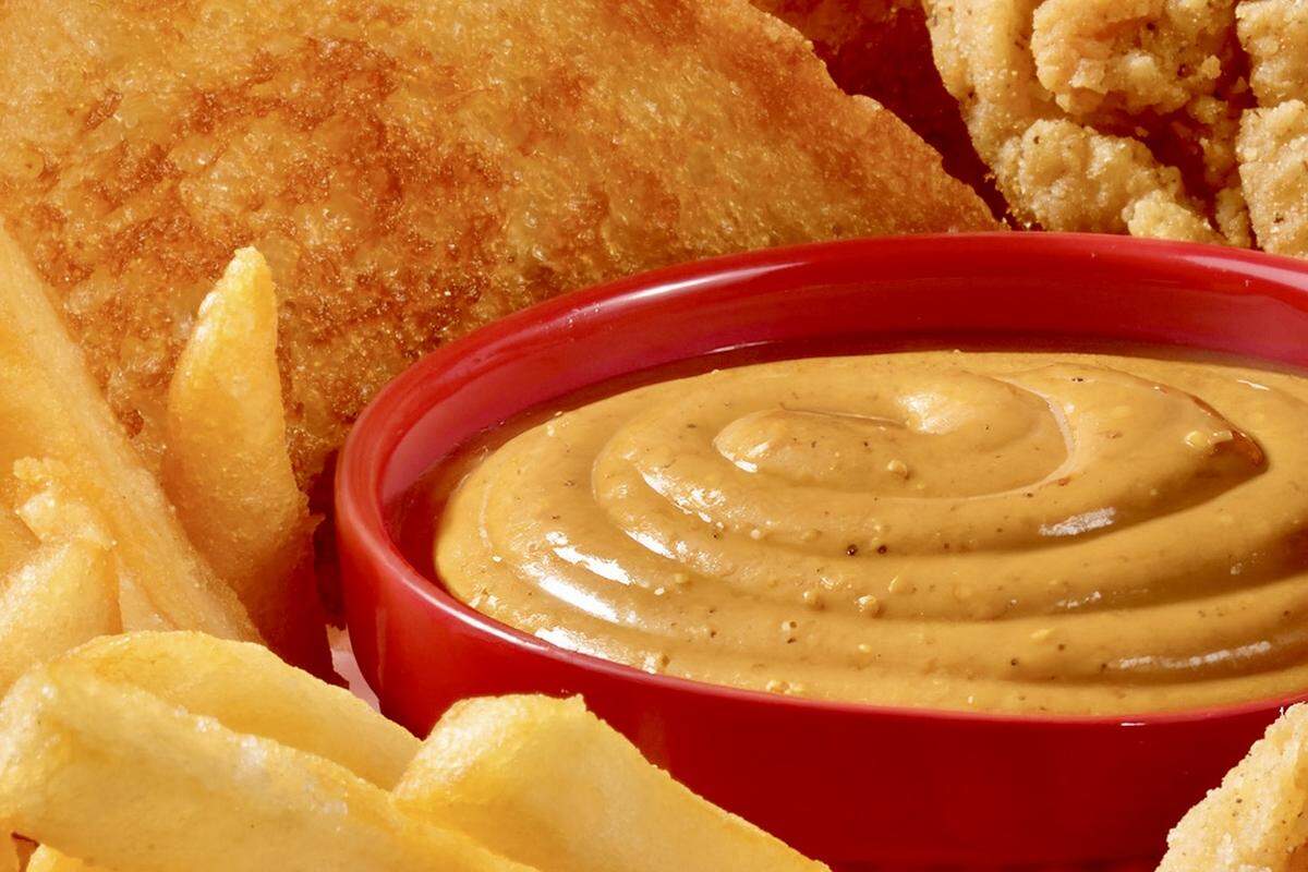 A Dairy Queen “Texas sauce” combines honey mustard and barbecue sauce with a bit of spice.