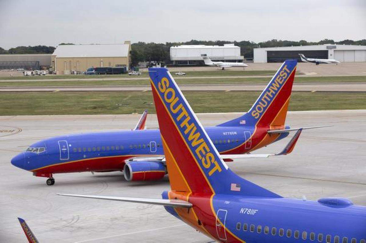 Wright Amendment one year away
