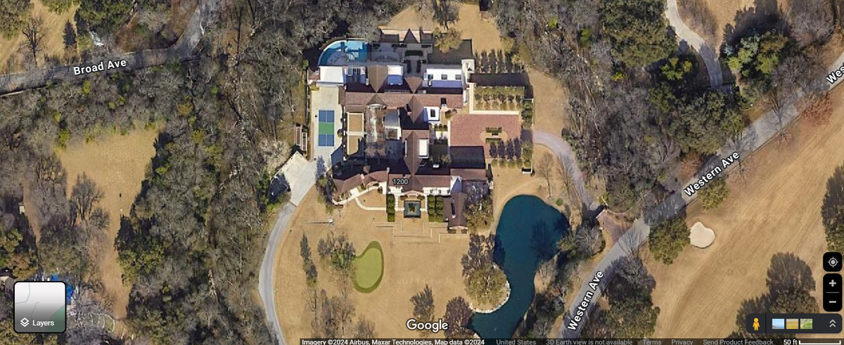 A view of the Fort Worth property at 1200 Western Ave.
