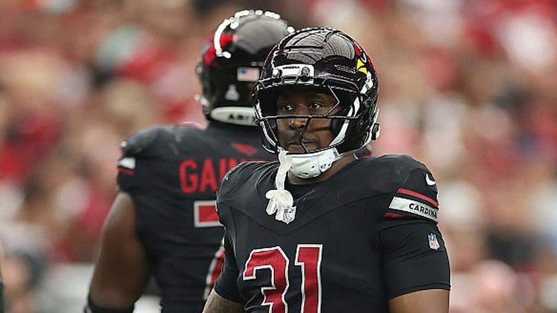 Chiefs add to new-look running back corps with signing of Emari Demercado