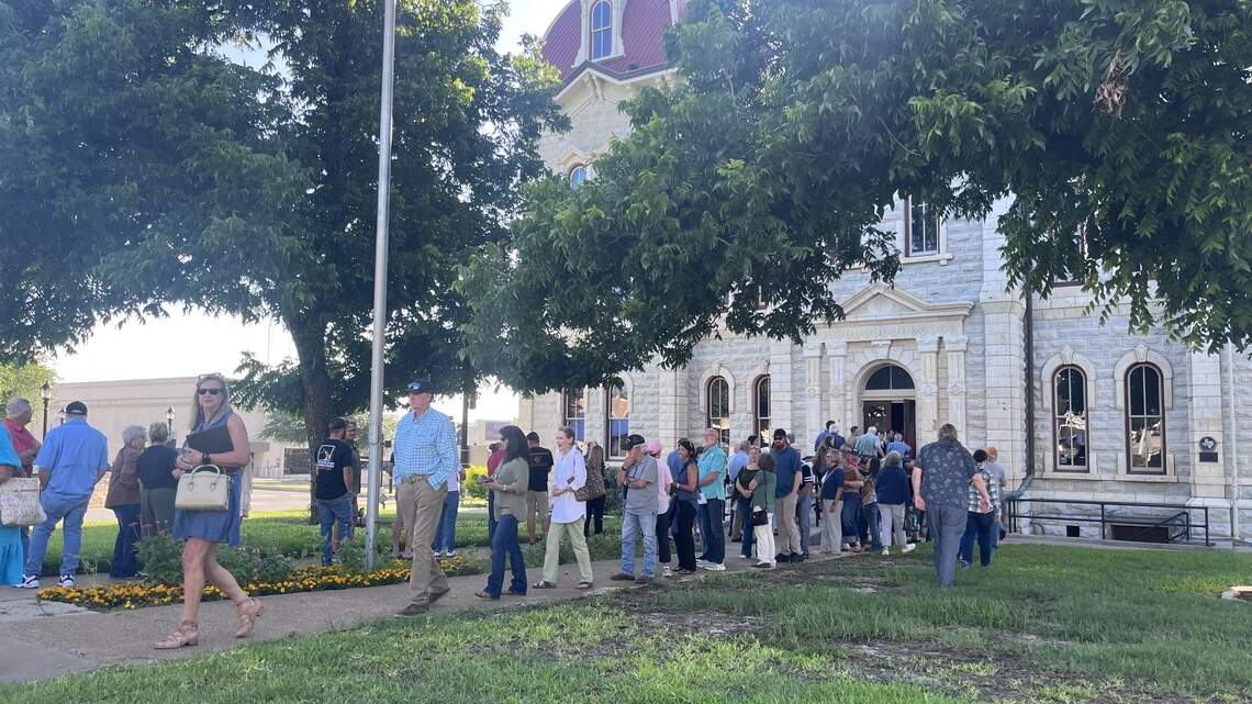 ‘Fight like Texas men’: Parker County residents decry data center development