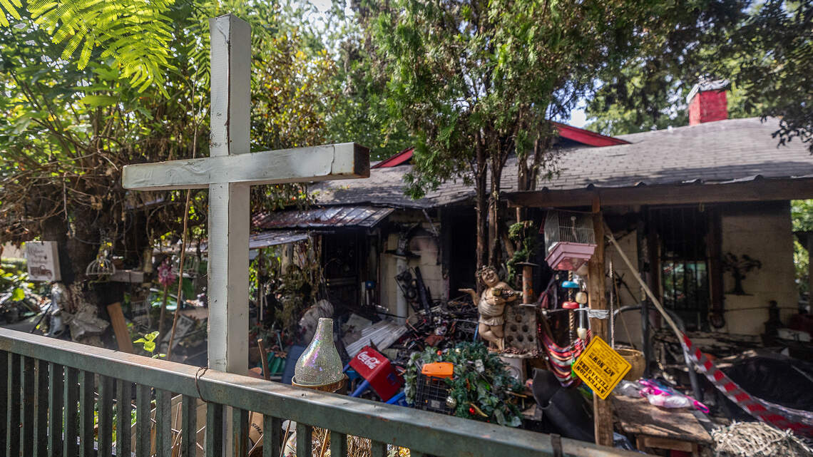 Man killed in Fort Worth house fire; woman critically injured, officials say