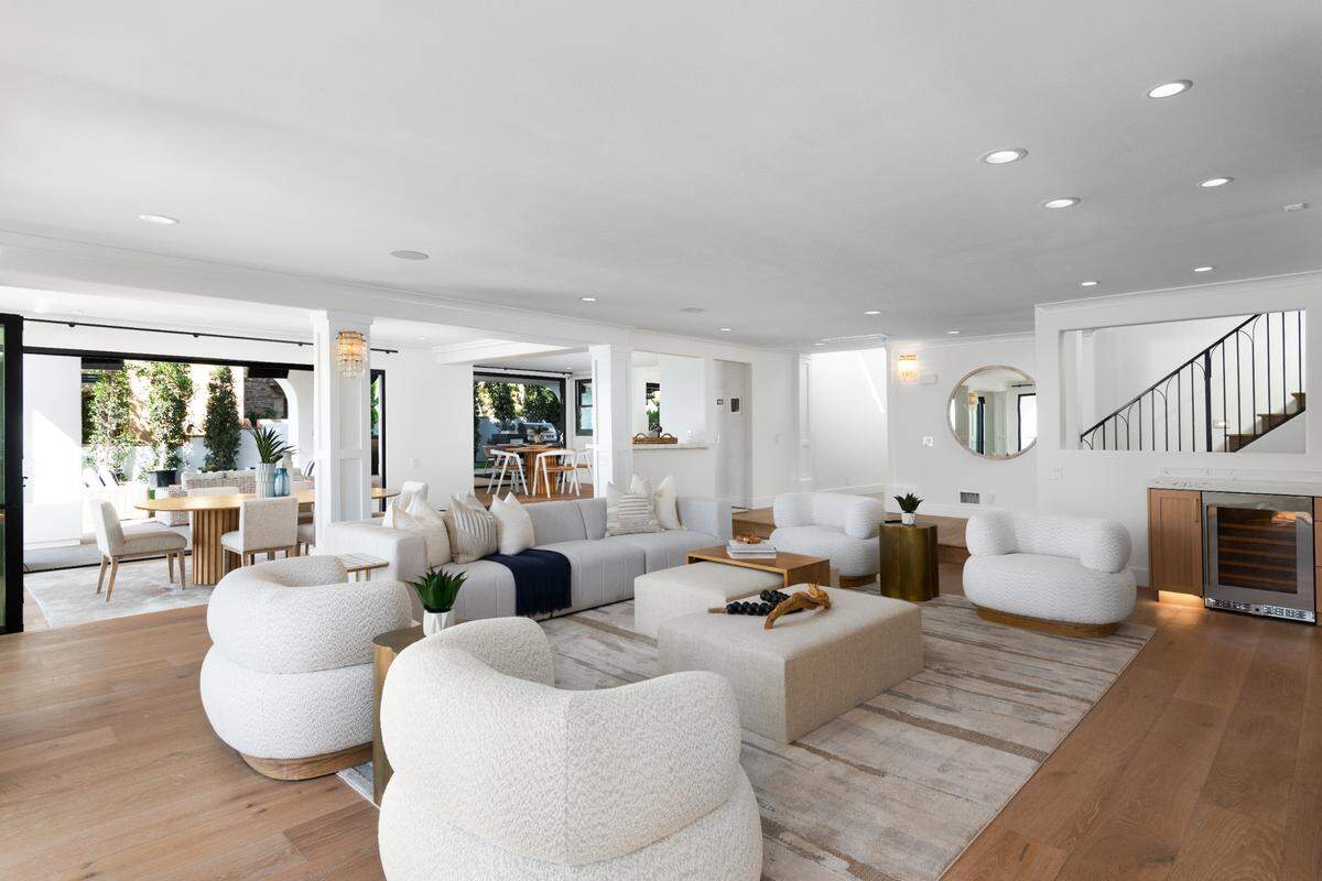 Indoor/outdoor floorplan