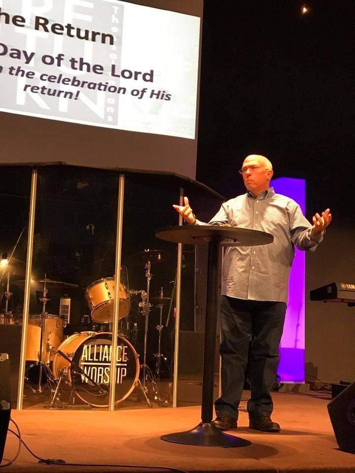 Pastor Terry Kizer