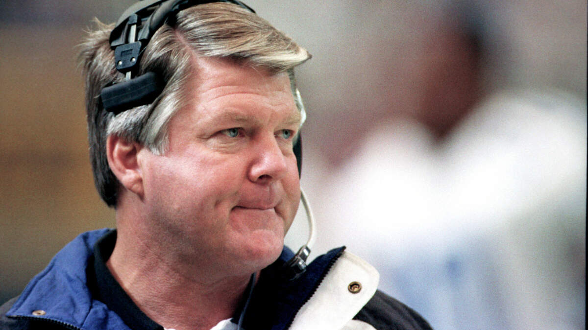 Former Cowboys coach Jimmy Johnson said Sunday the Cowboys can beat the Bengals if they stick to a gameplan.