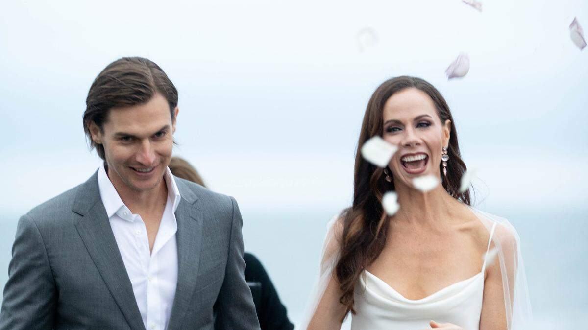 Barbara Bush and Craig Coyne exchanged vows Sunday in Kennebunkport, Maine.