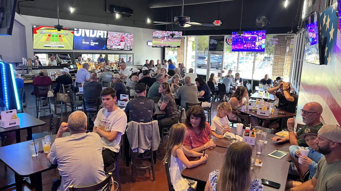 A new neighborhood sports bar brings burgers and ceviche to Keller