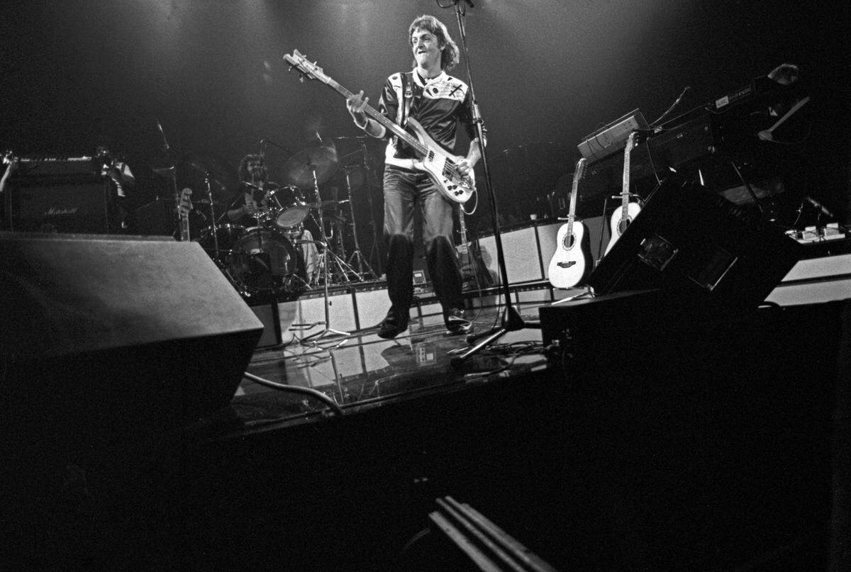 Paul McCartney and Wings opened their first United States tour, “Wings Over America,” at the Tarrant County Convention Center, attracting a packed house which was sold out two months before the show.