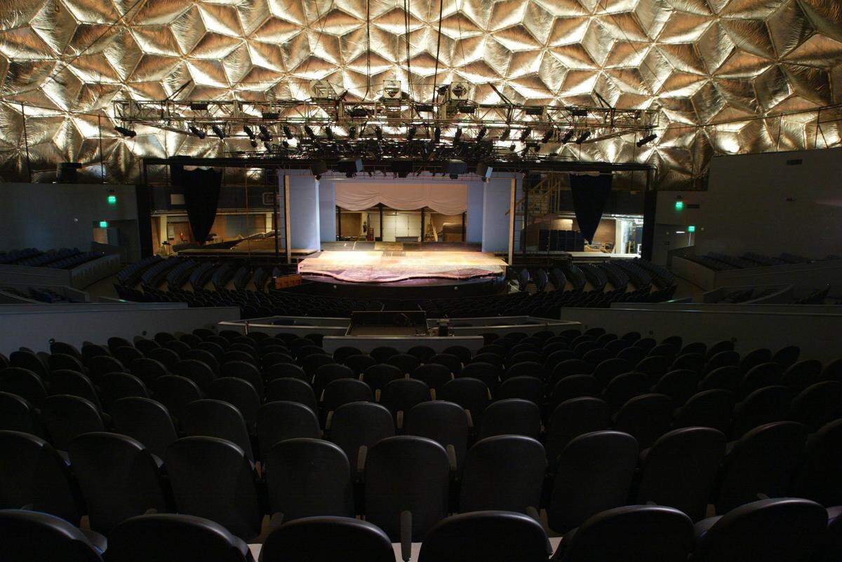 Looking at the inside of the renovated, reconfigured Casa Manana in 2003.