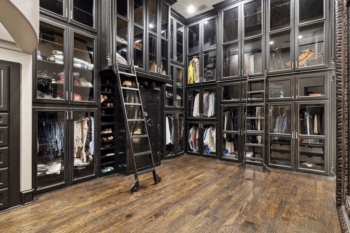 The primary suite features a two-story closet. (Provided by Briggs Freeman Sotheby’s International Realty)