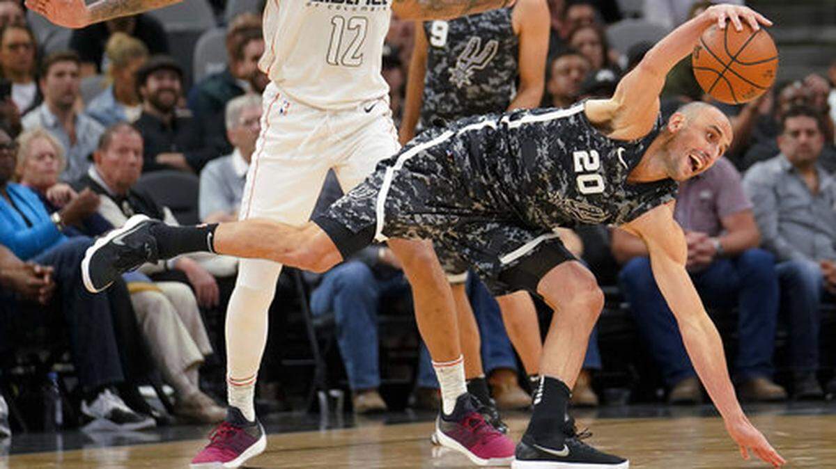 San Antonio Spurs guard Manu Ginobili announced his retirement from the NBA on Monday.