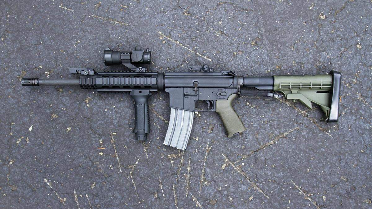 How easy is it to buy an AR-15 rifle in the state of Texas? Here’s what the law says