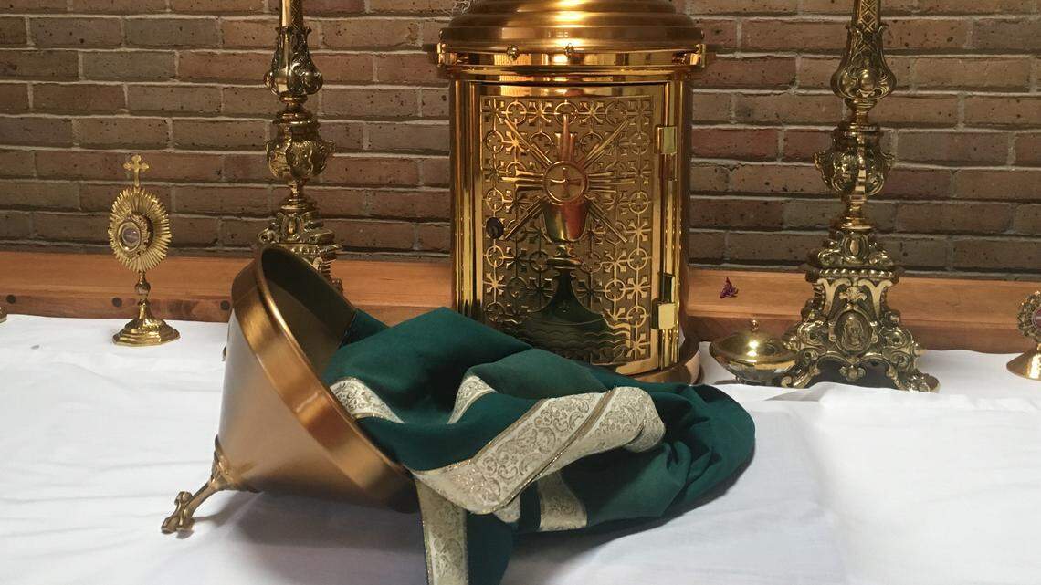 A church tabernacle was left mangled and a gold-plated chalice was taken from the Saint Timothy Church in the southeast Fort Worth area over the weekend, according to the Fort Worth Police Department.