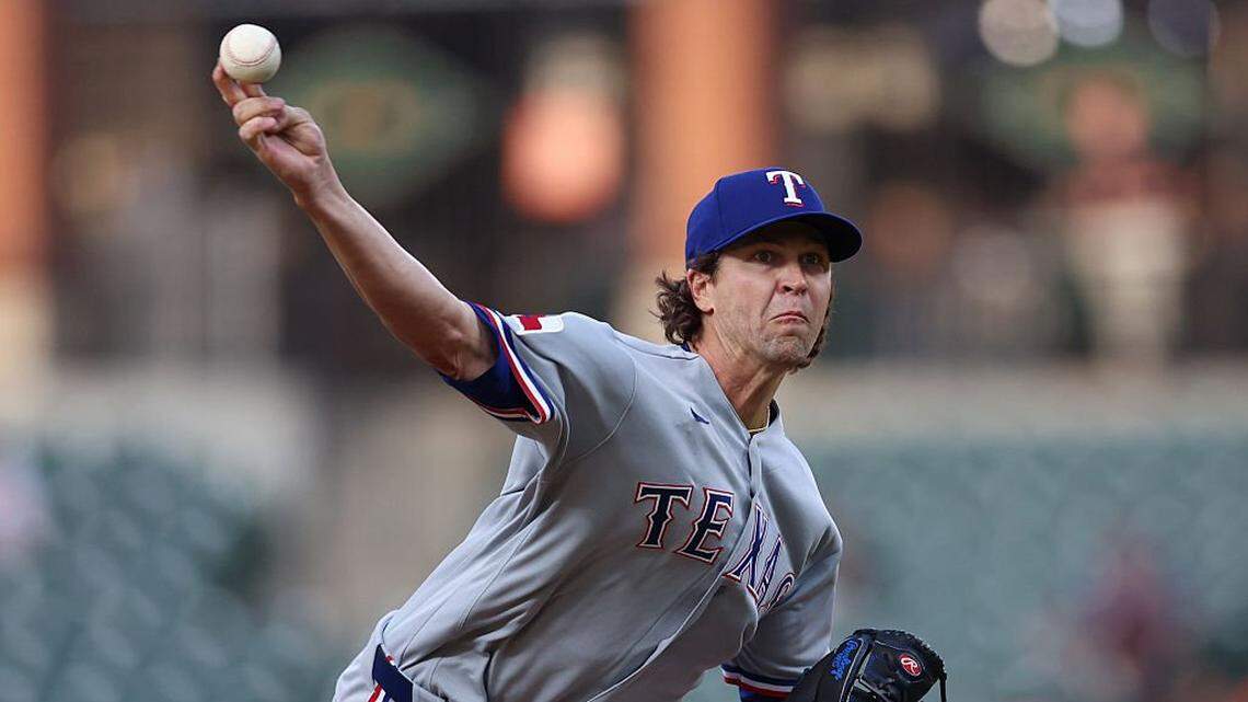 Jacob deGrom is back, and Texas Rangers are off to their best start since 2012