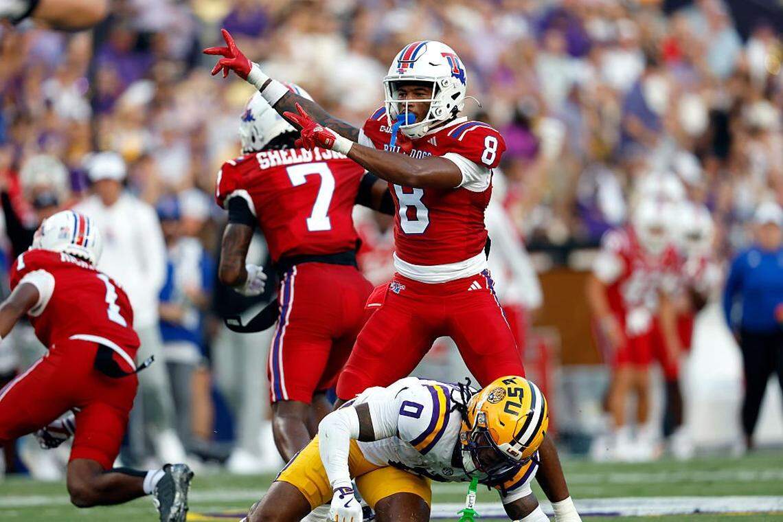 BATON ROUGE, LOUISIANA - SEPTEMBER 06: Jacob Fields #8 of the Louisiana Tech Bulldogs reacts after a play during the first half of a game against the LSU Tigers at Tiger Stadium on September 06, 2025 in Baton Rouge, Louisiana. (Photo by Tyler Kaufman/Getty Images)