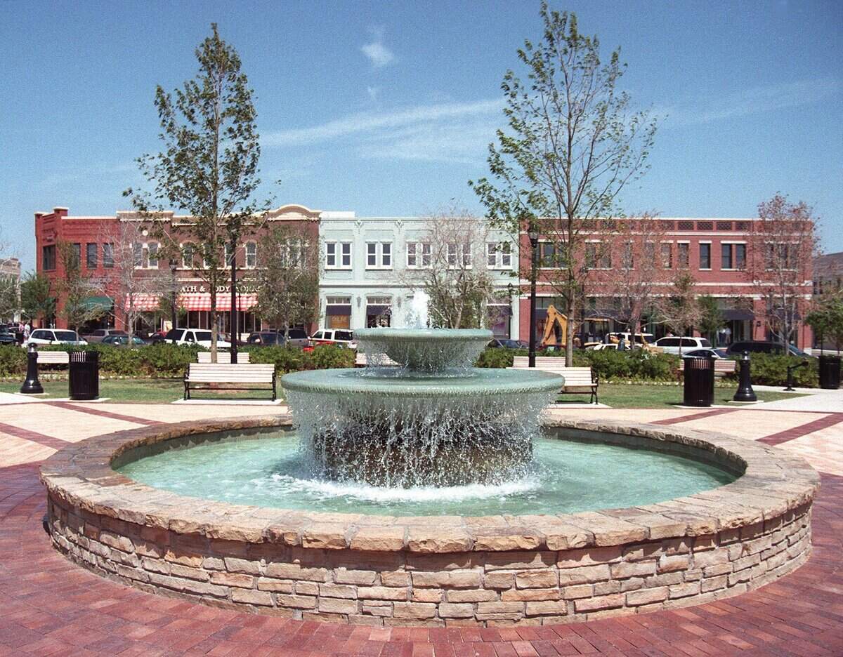July 16, 1999: View of the fountain in Southlake Town Square.