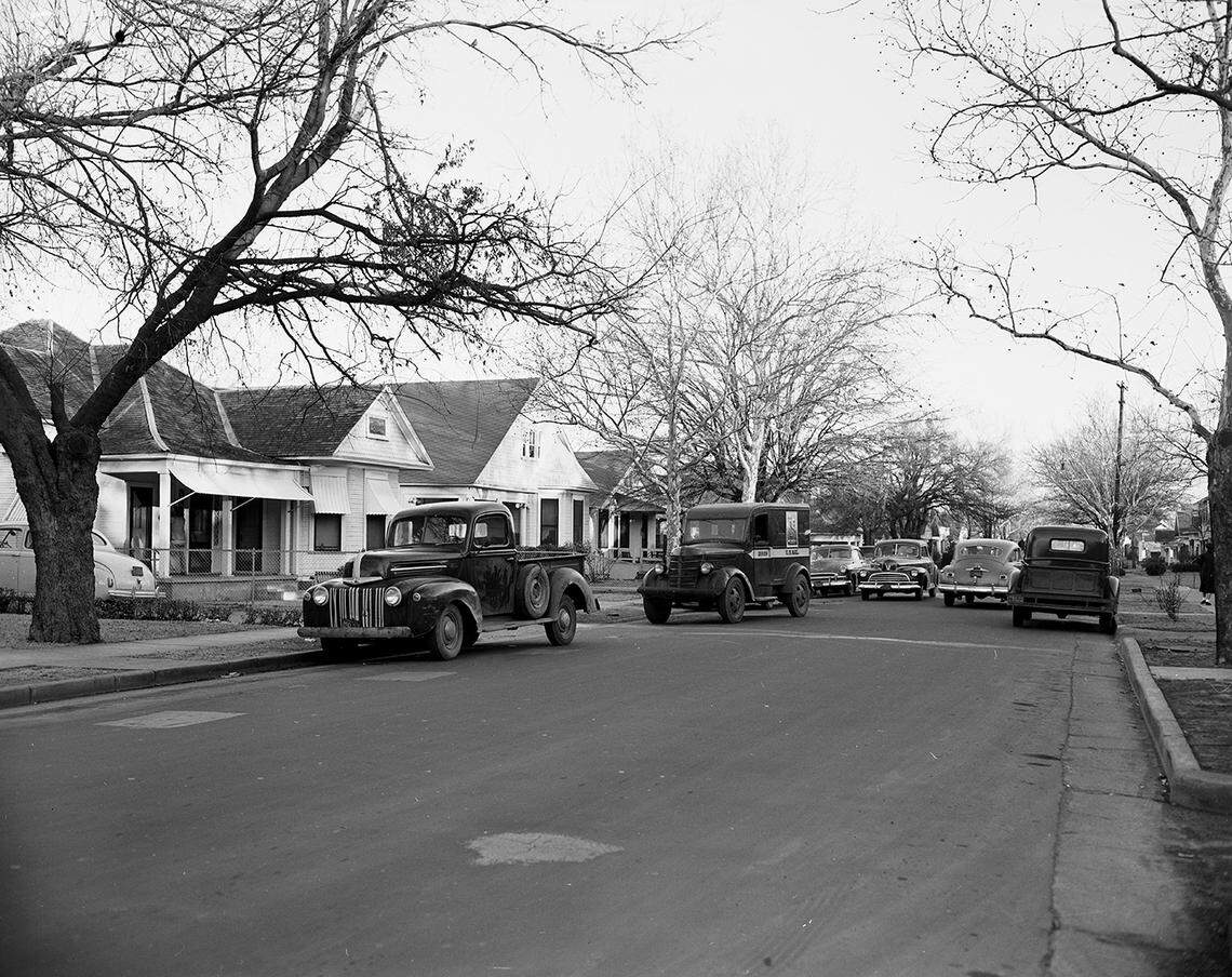 Looking south on Fifth Avenue from Magnolia, 1951.