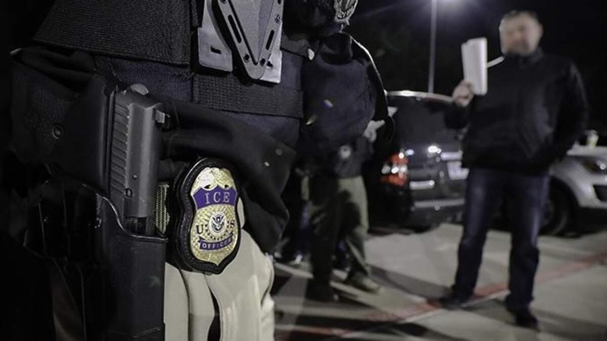 Officials with the U.S. Immigration and Customs Enforcement reportedly dropped more than 200 migrants at a bus station in El Paso Sunday night..