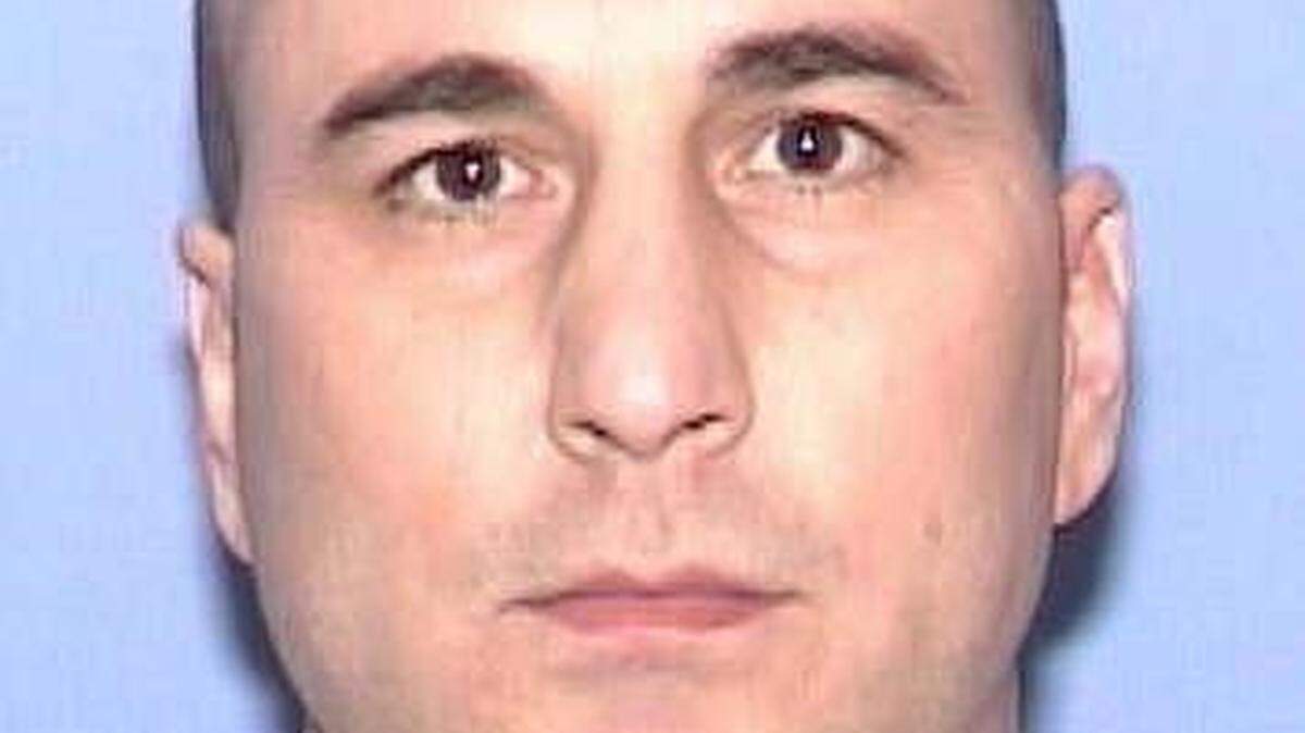 Stephen Barbee was sentenced to death for the killinga of Lisa Underwood and her son, Jayden. A federal court has stayed his execution.