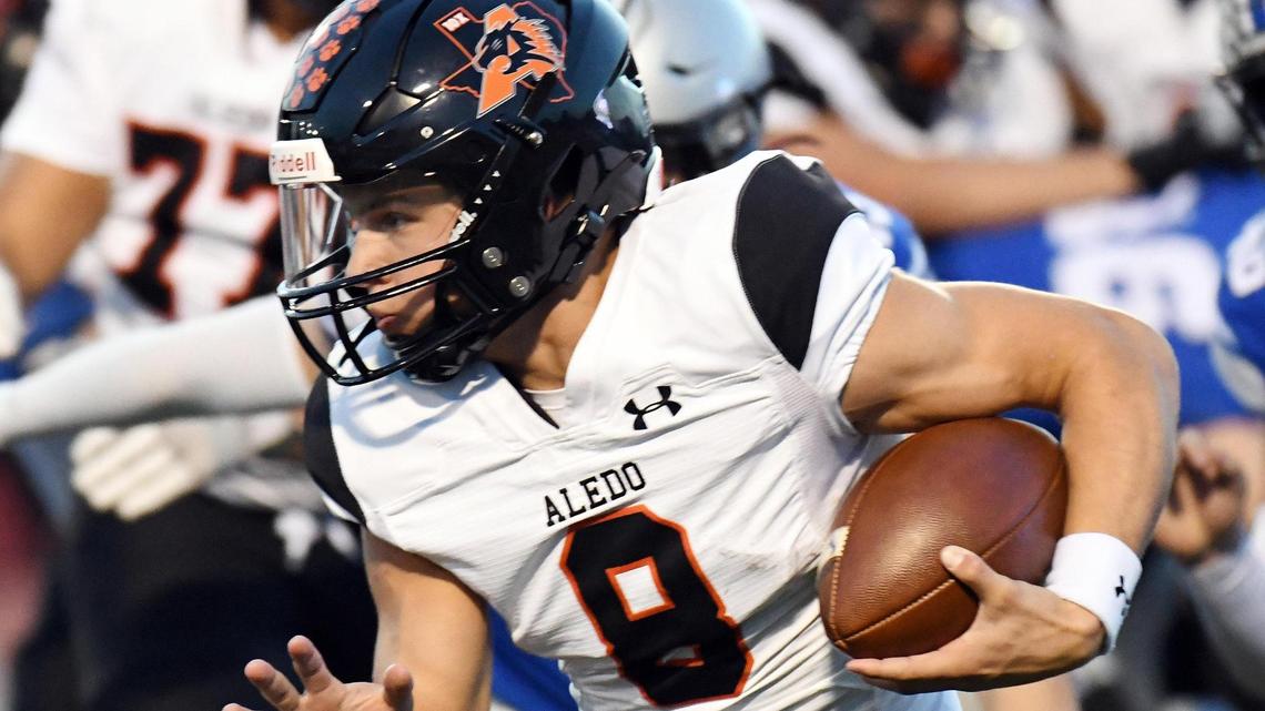 Aledo quarterback Hauss Henjy had another big offensive effort as the Bearcats beat Ryan on Friday.