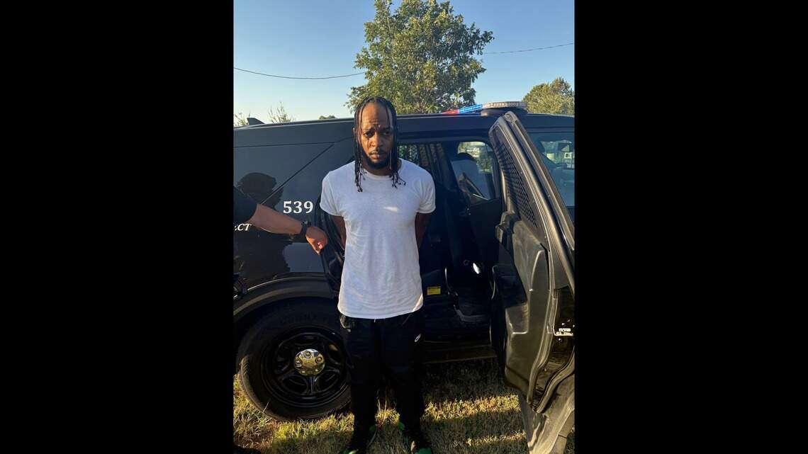 Suspect arrested in Fort Worth road rage killing of North Texas teacher’s aide