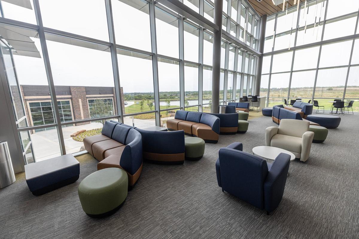 The library at Eagle Mountain High School overlooks the campus’ main courtyard.