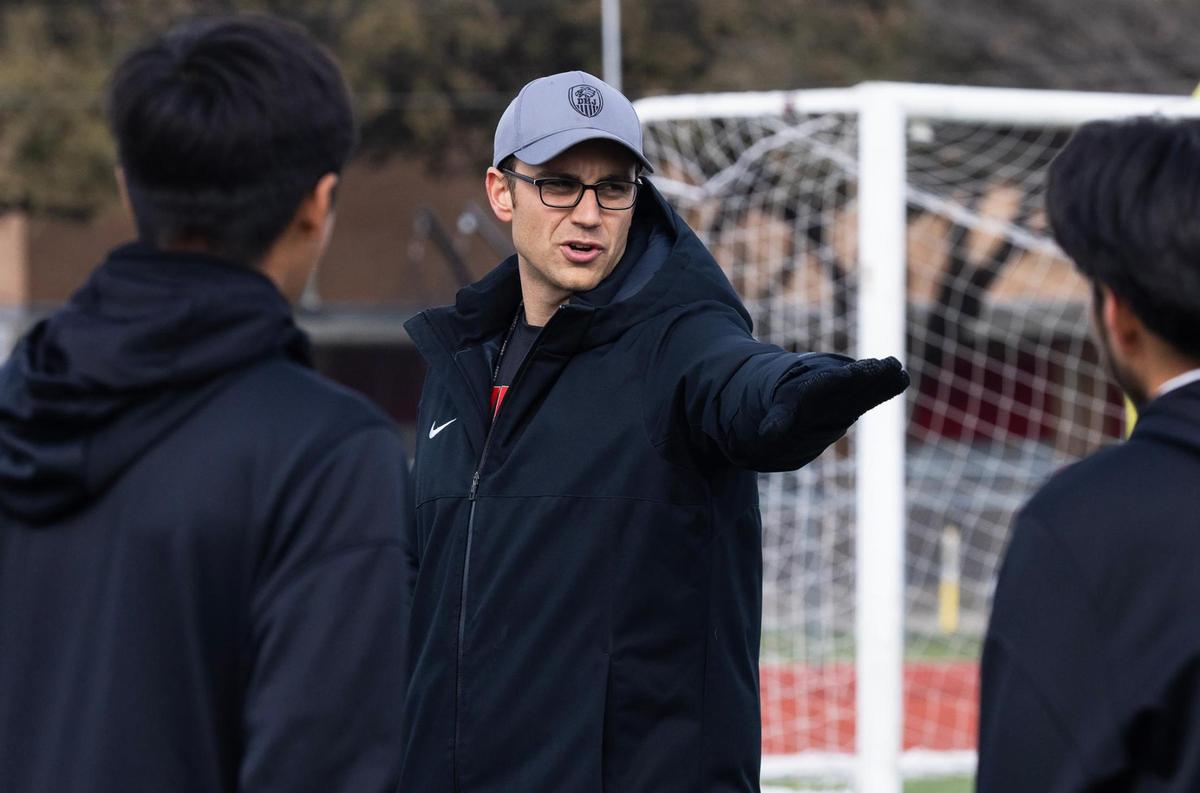 Diamond Hill-Jarvis coach Kyle Reopelle talks with the team during practice on Thursday, Feb. 13, 2025, in Fort Worth.