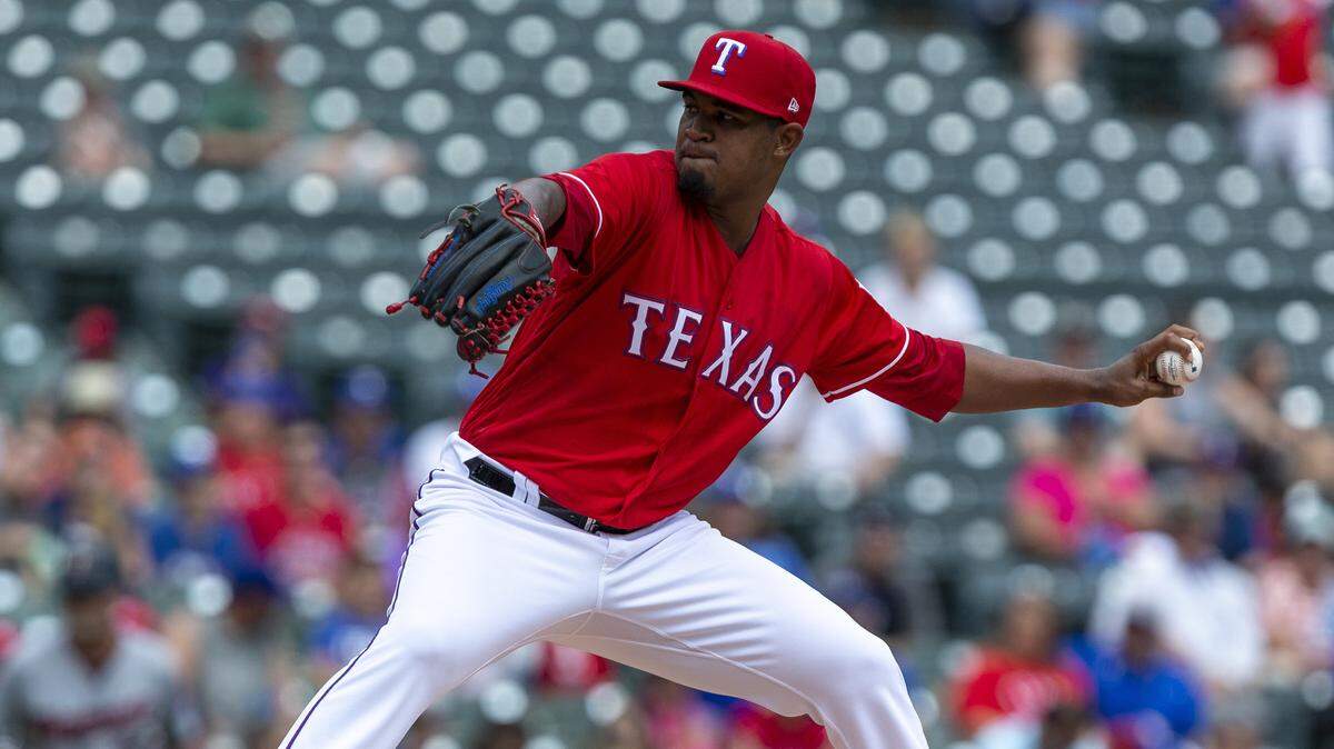 Yohander Mendez needed only 79 pitches to complete six scoreless innings in his first for the Rangers since June.
