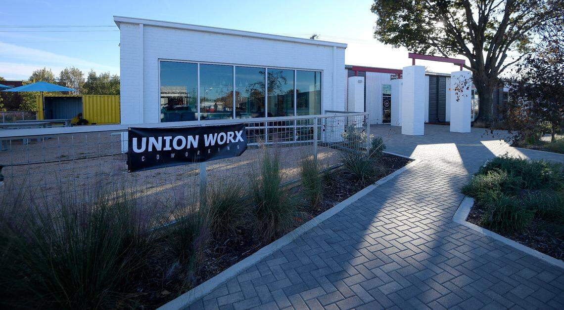 It’s not just bars and restaurants in downtown Arlington. Union Worx is a new co-working space, bringing four to the downtown Arlington area.