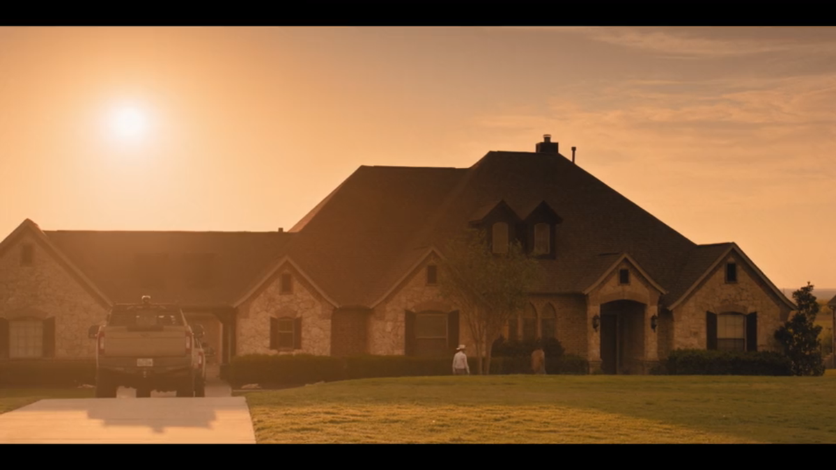 Tommy Norris (Billy Bob Thornton) arrives at his Midland home in “Landman” episode five.